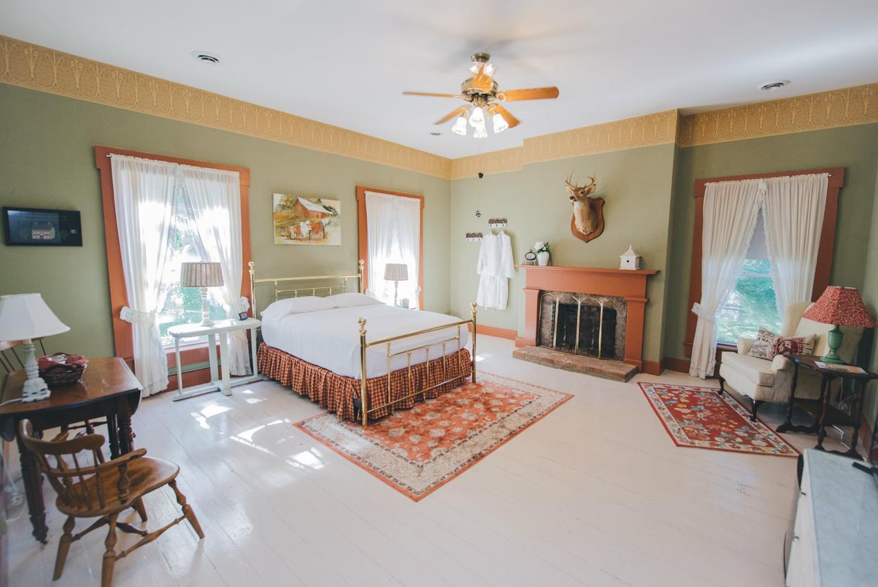 Old Caledonian Bed & Breakfast Esterno foto