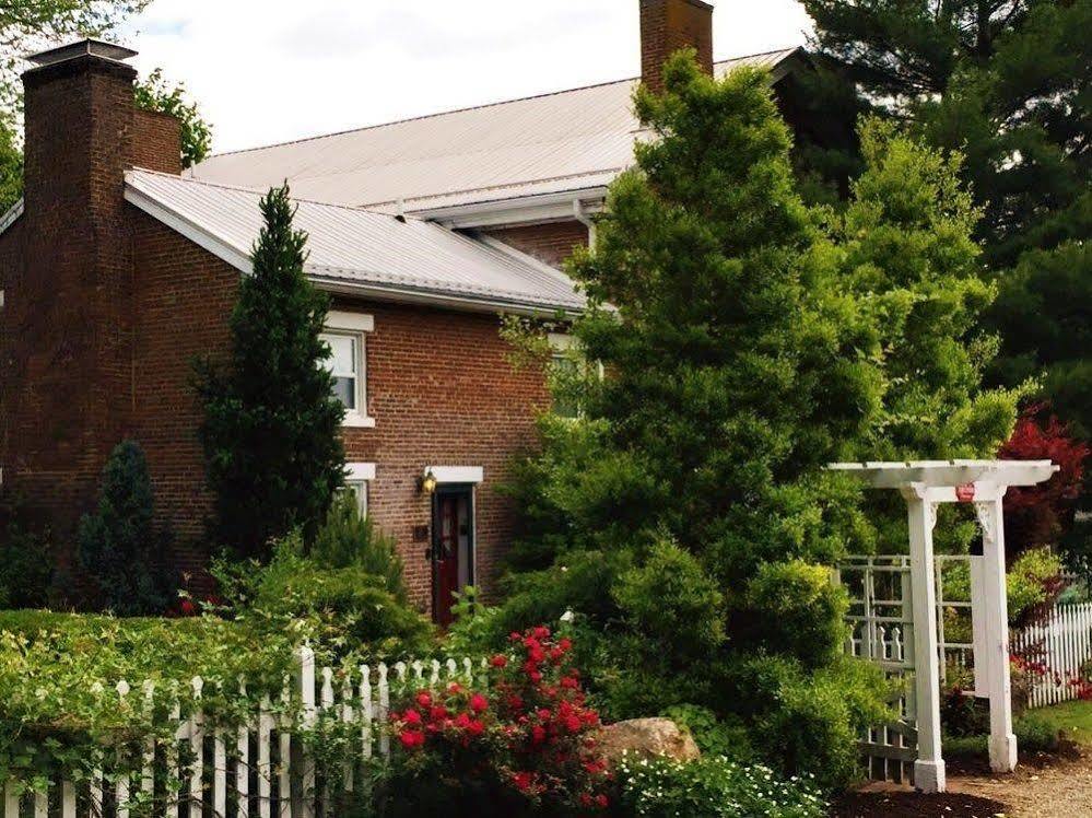 Old Caledonian Bed & Breakfast Esterno foto