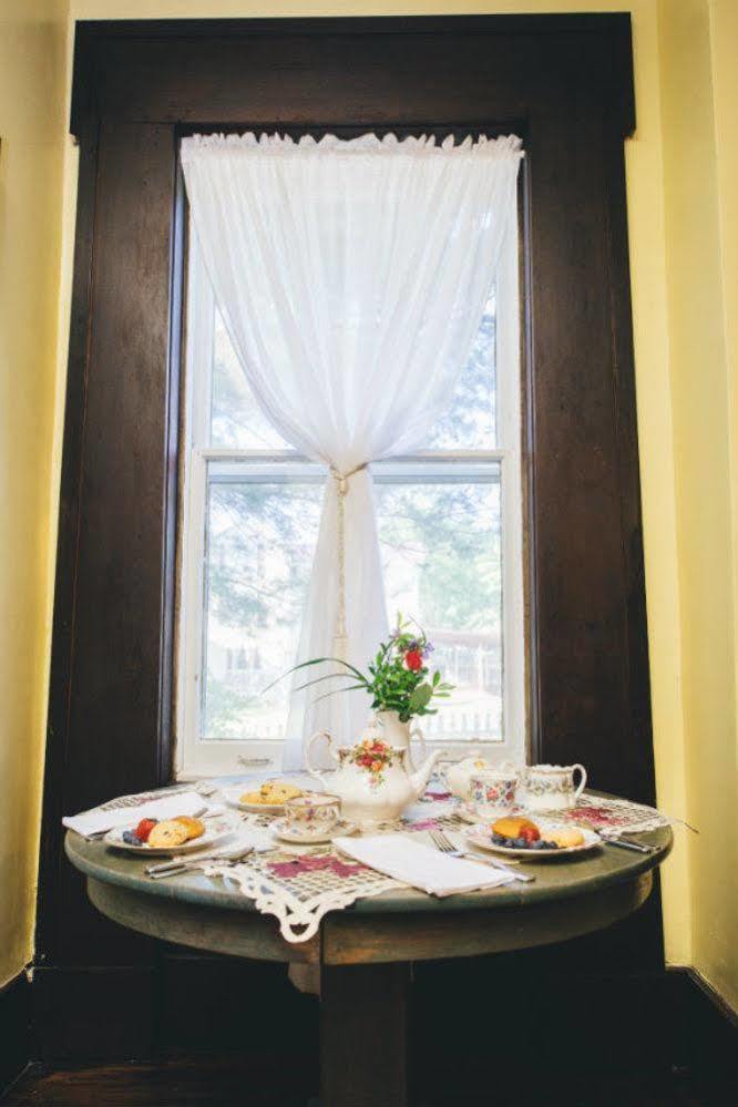 Old Caledonian Bed & Breakfast Esterno foto